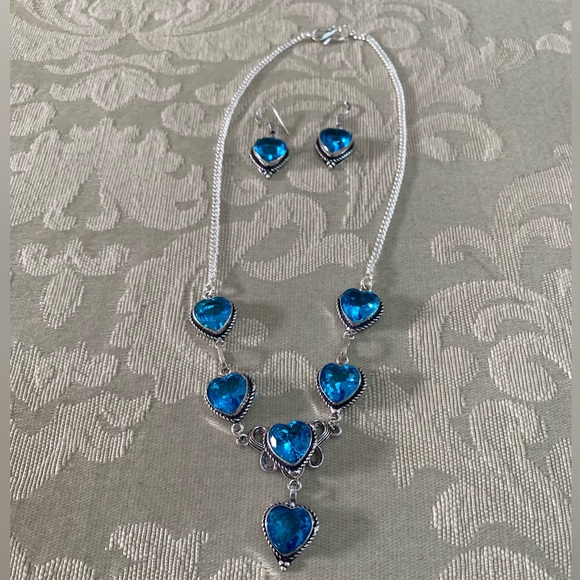 Heart Necklace and Earrings - Picture 1 of 12